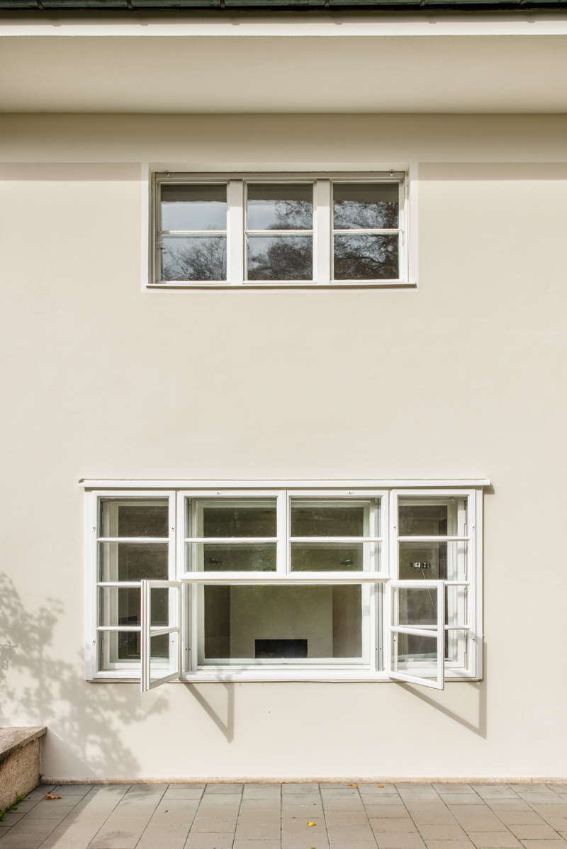 131 Denkmalschutz Villa Sanierung Kastenfenster.jpg