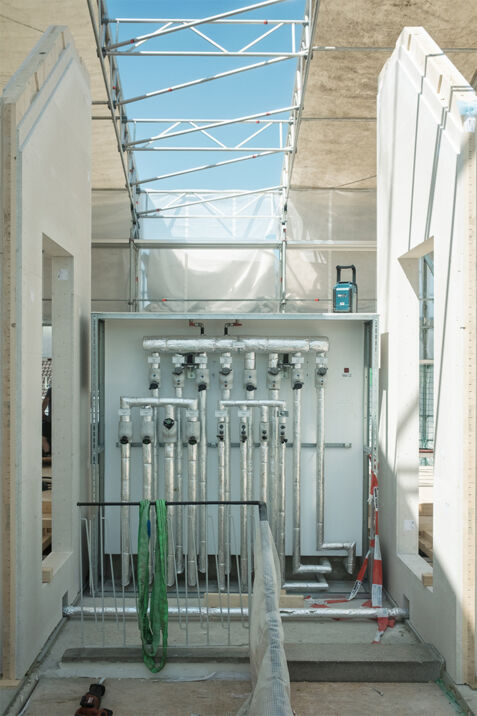 126 02-3 Schleissheimerstrasse Dachausbau Baustelle.jpg