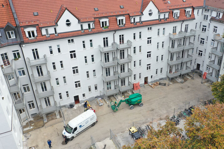 126 04-1 Schleissheimerstrasse Denkmal Balkone.jpg